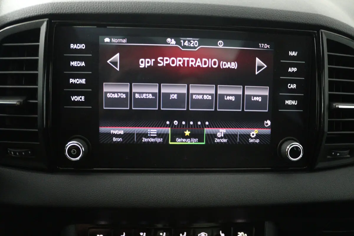 1.5 TSI ACT Sportline Business (PANORAMADAK, TREKHAAK, STOEL/STUUR VERWARMING, CAMERA)