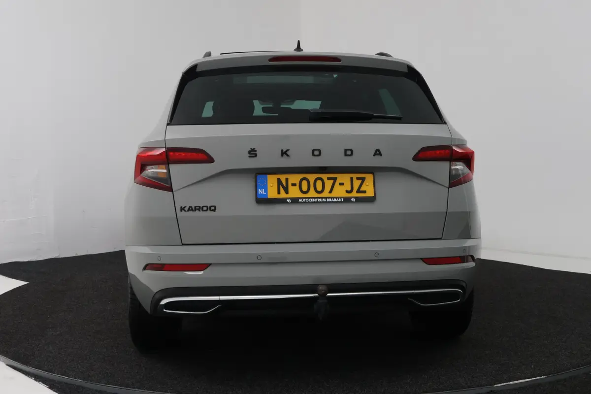 1.5 TSI ACT Sportline Business (PANORAMADAK, TREKHAAK, STOEL/STUUR VERWARMING, CAMERA)
