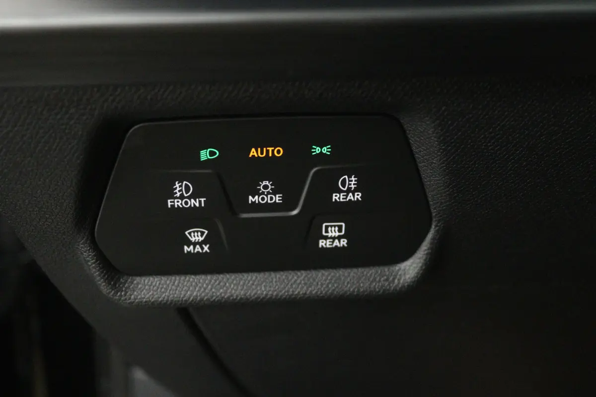 1.5 TSI Business Edition (PANORAMADAK, STOEL/STUUR VERWARMING, CAMERA)