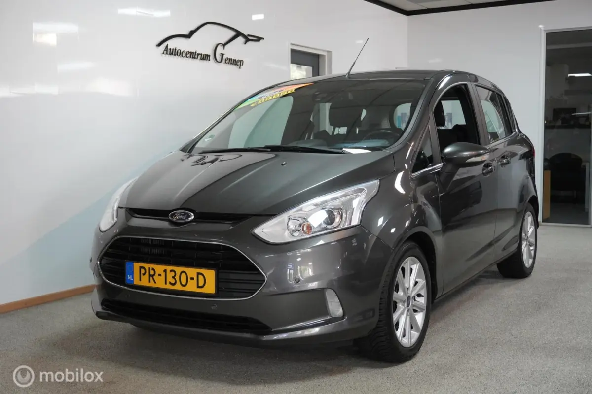 1.0 EcoBoost Titanium | Trekhaak |