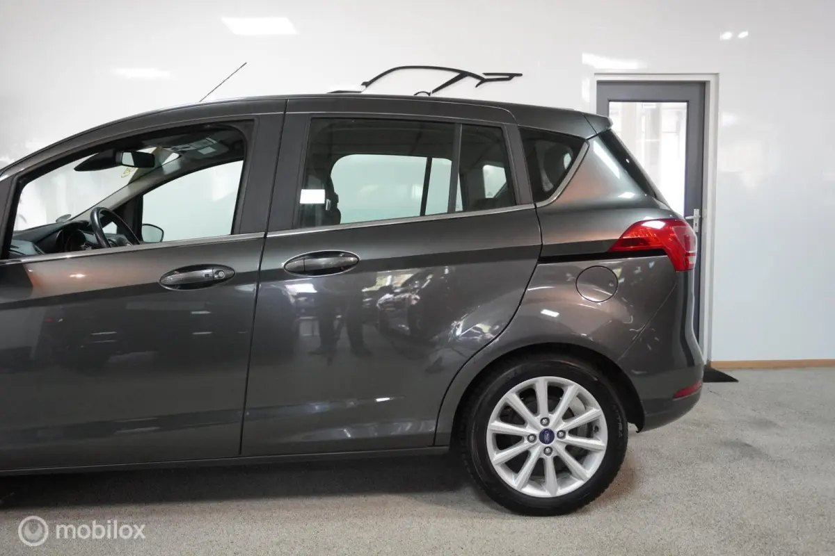 1.0 EcoBoost Titanium | Trekhaak |