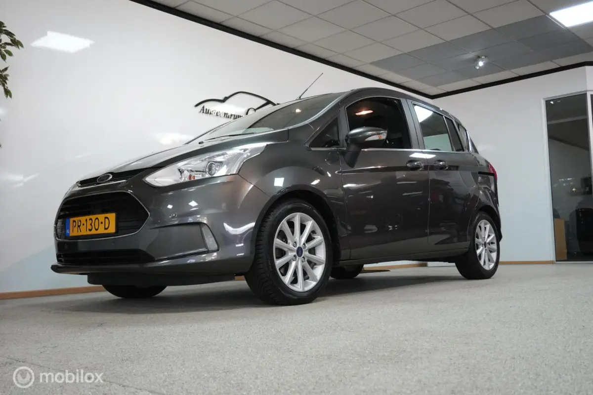 1.0 EcoBoost Titanium | Trekhaak |