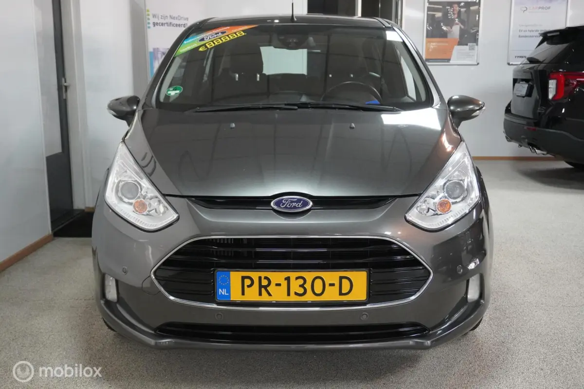 1.0 EcoBoost Titanium | Trekhaak |