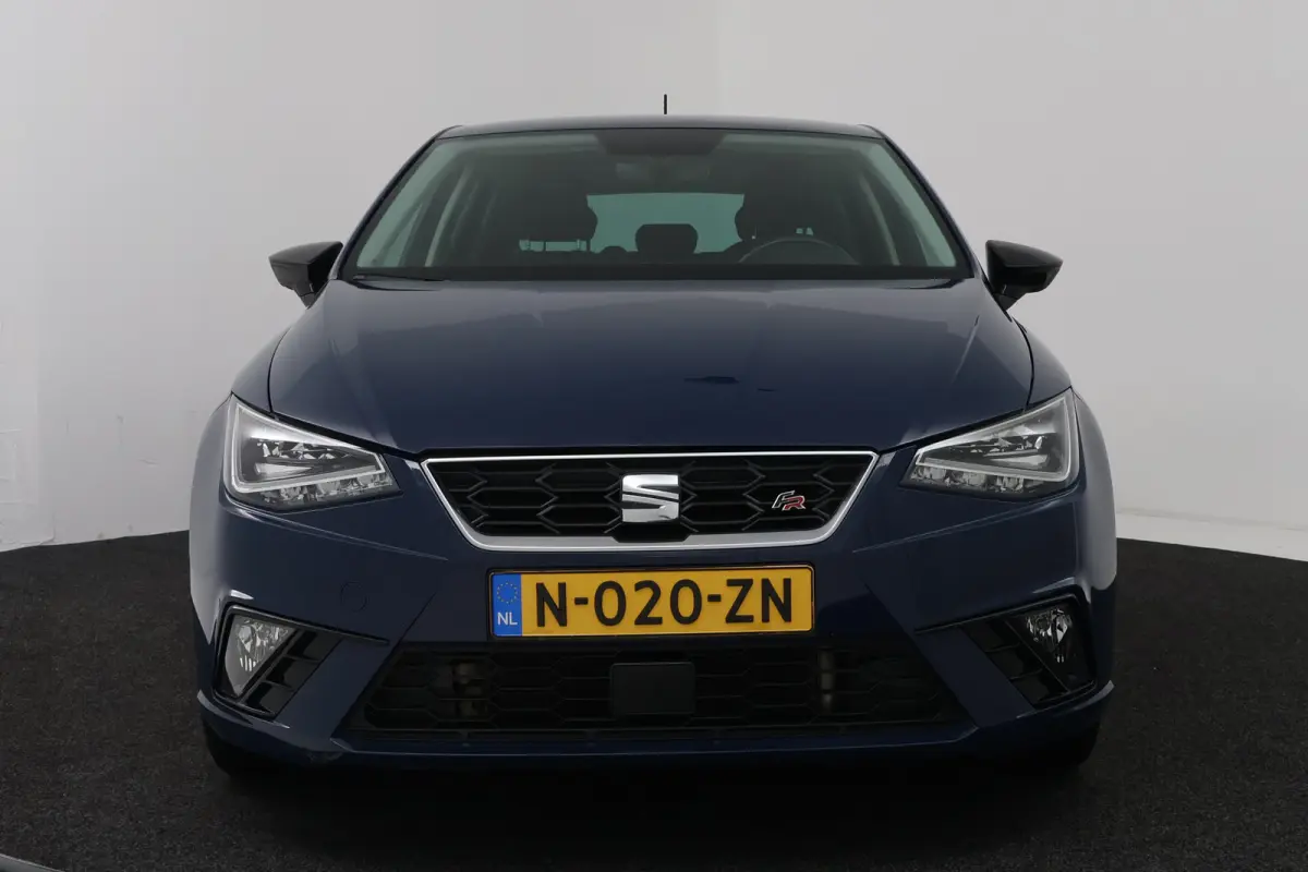 1.0 TSI FR Business Intense (STOELVERWARMING, NAVIGATIE CARPLAY, PARKEERSENSOREN)