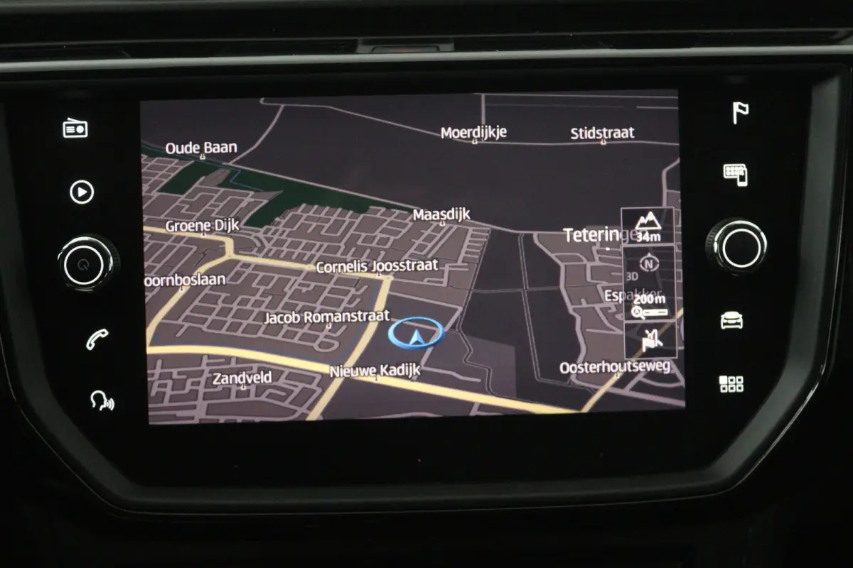1.0 TSI FR Business Intense (STOELVERWARMING, NAVIGATIE CARPLAY, PARKEERSENSOREN)