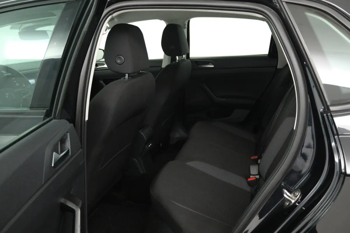 1.0 TSI Life Business (STOELVERWARMING, CAMERA, DIGITALE COCKPIT, CRUISE ADAPTIEF)