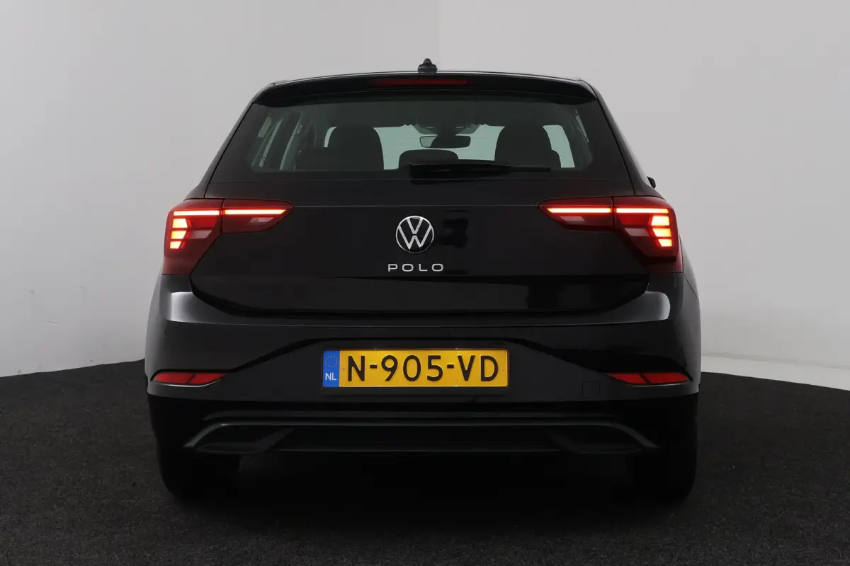 1.0 TSI Life Business (STOELVERWARMING, CAMERA, DIGITALE COCKPIT, CRUISE ADAPTIEF)