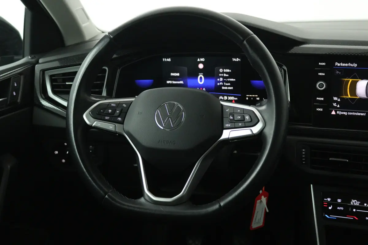 1.0 TSI Life Business (STOELVERWARMING, CAMERA, DIGITALE COCKPIT, CRUISE ADAPTIEF)