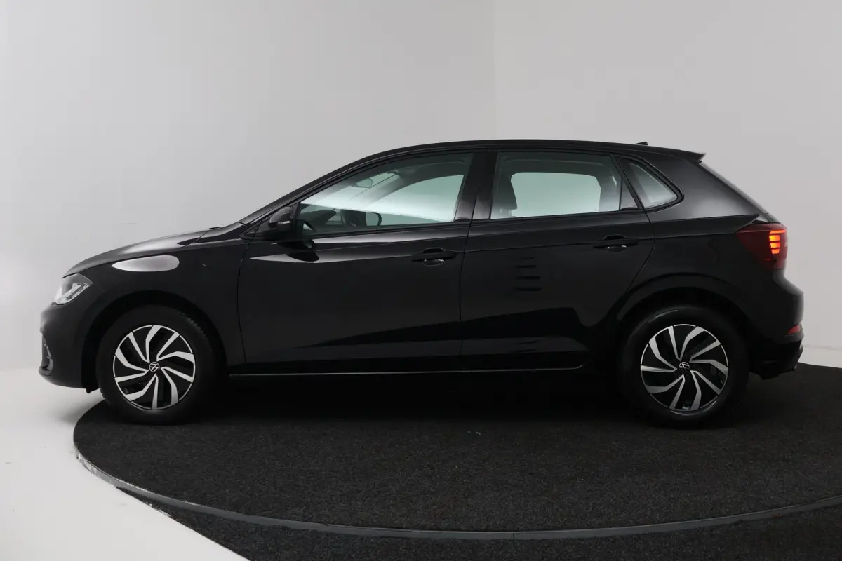 1.0 TSI Life Business (STOELVERWARMING, CAMERA, DIGITALE COCKPIT, CRUISE ADAPTIEF)