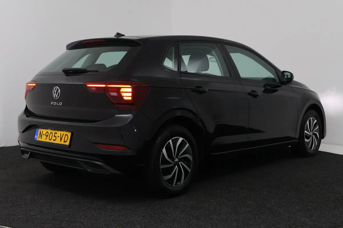 1.0 TSI Life Business (STOELVERWARMING, CAMERA, DIGITALE COCKPIT, CRUISE ADAPTIEF)