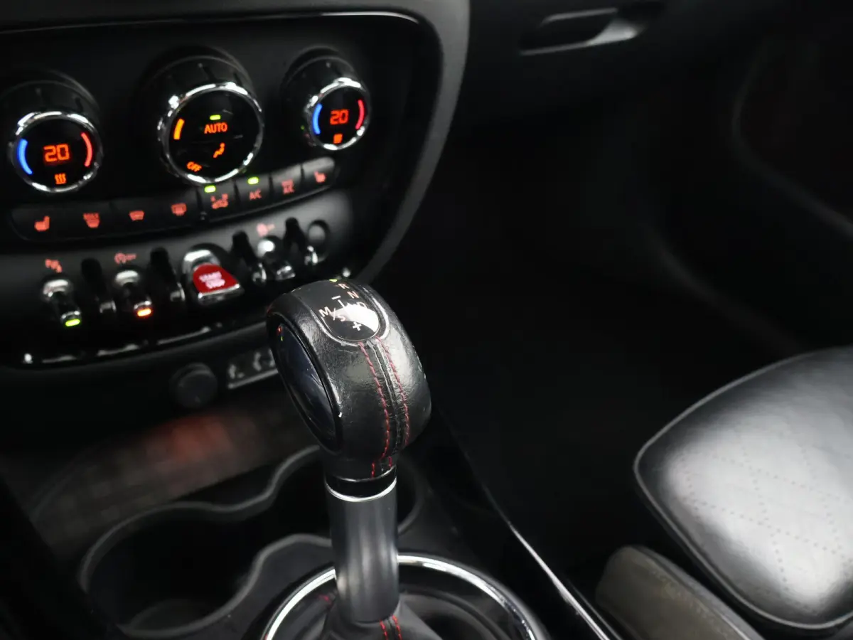 2.0 COOPER S 192 PK AUT. + TREKHAAK | PANORAMA | ADAPTIVE CRUISE | CAMERA | STOELVERW. | HARMAN/KARDON
