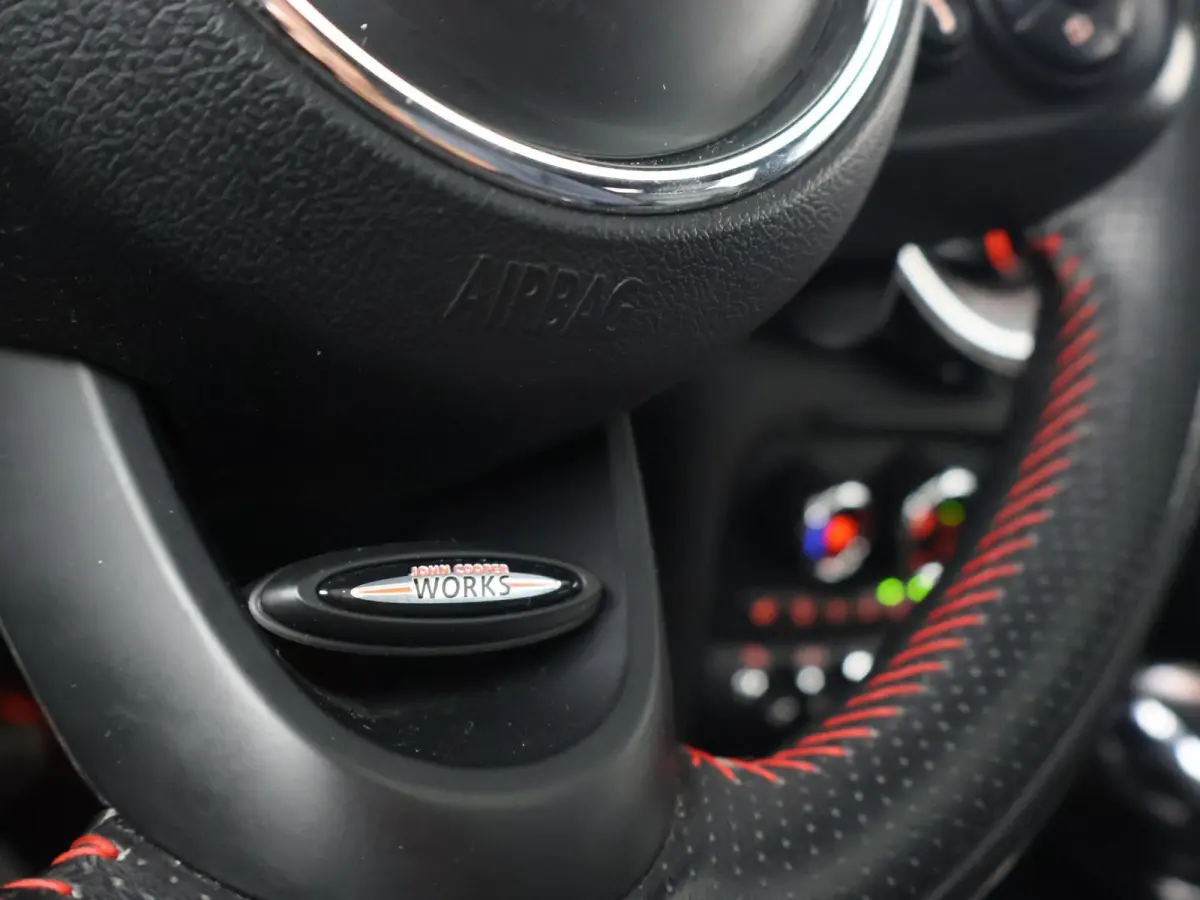 2.0 COOPER S 192 PK AUT. + TREKHAAK | PANORAMA | ADAPTIVE CRUISE | CAMERA | STOELVERW. | HARMAN/KARDON