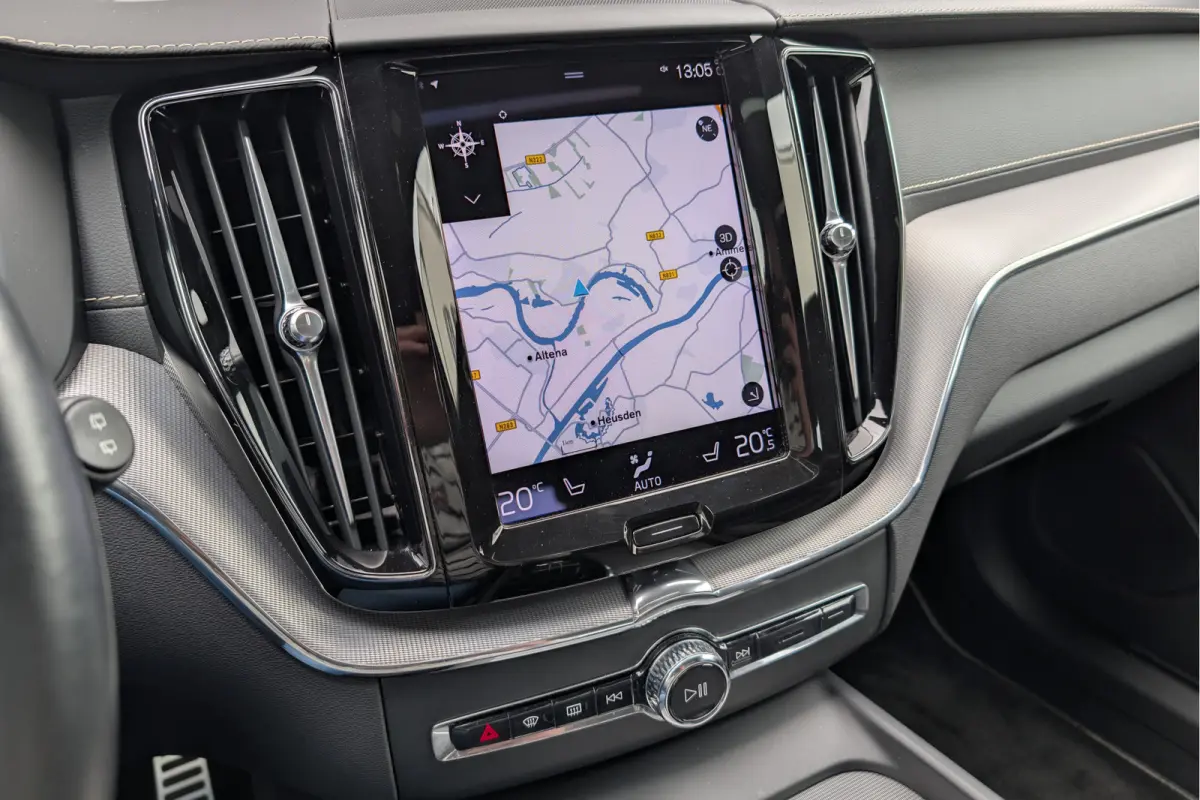 2.0 Recharge T6 AWD R-Design Black Trekhaak