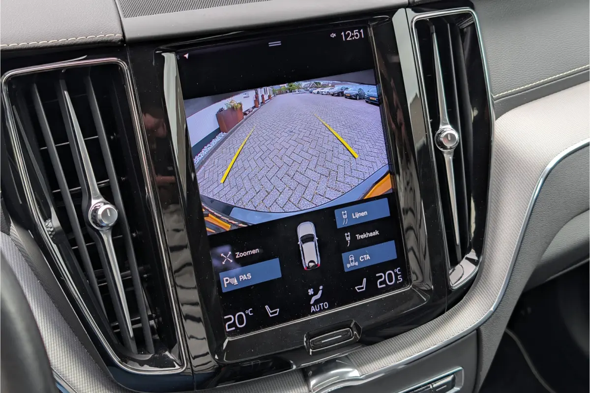 2.0 Recharge T6 AWD R-Design Black Trekhaak