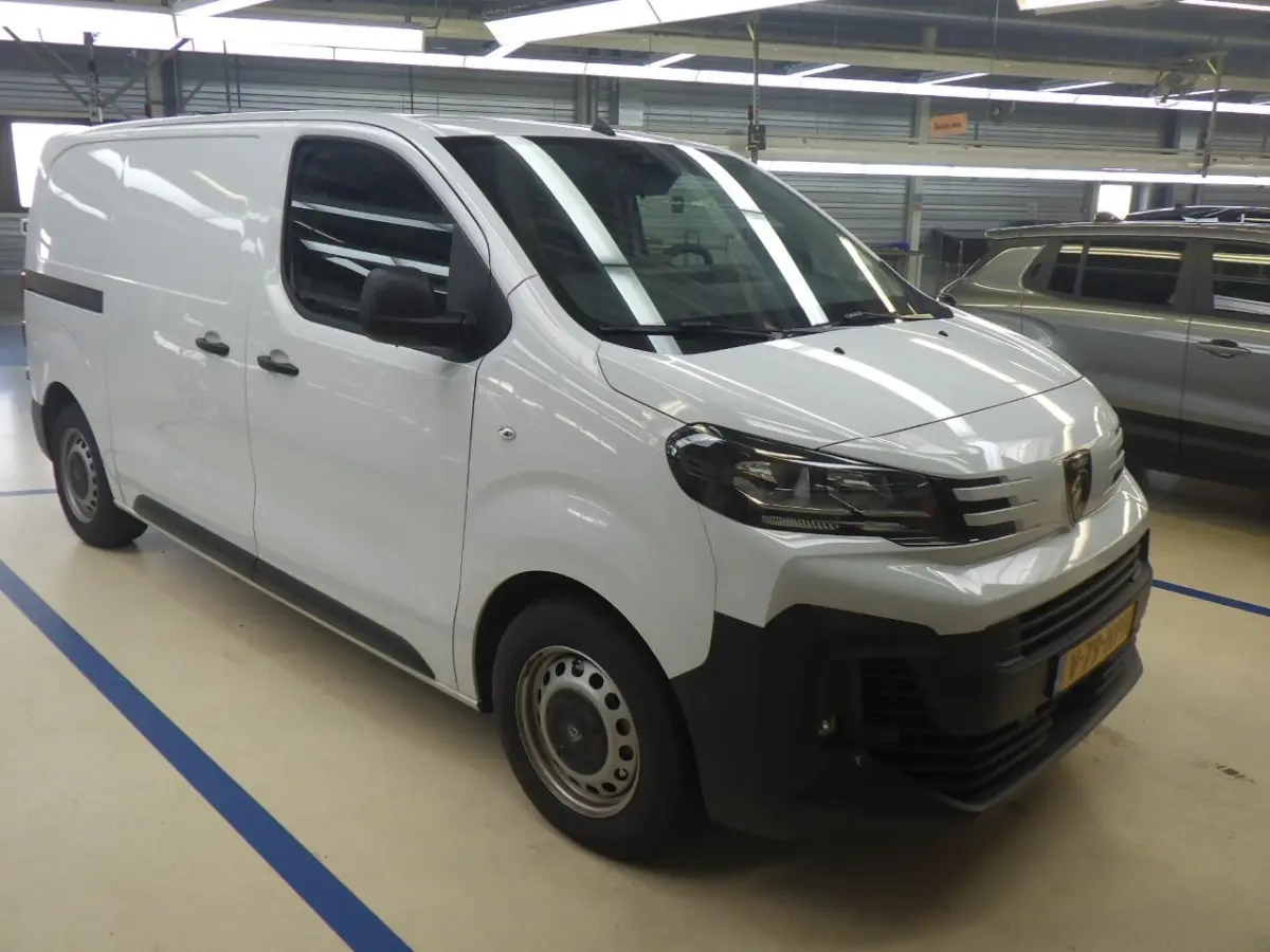 L2 75 kWh CARPLAY DRAADLOOS | TOT 8 JAAR GARANTIE | BETIMMERING LAADRUIMTE