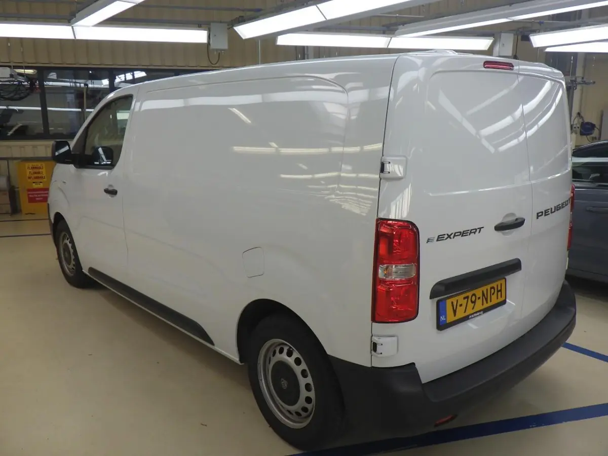 L2 75 kWh CARPLAY DRAADLOOS | TOT 8 JAAR GARANTIE | BETIMMERING LAADRUIMTE