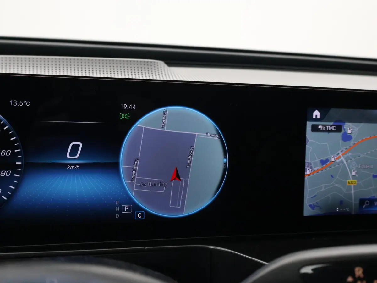 400 4MATIC AMG SPORT 80 kWh + 21 INCH | TREKHAAK | BURMESTER | SCHUIFDAK | HEAD-UP | 360 CAMERA