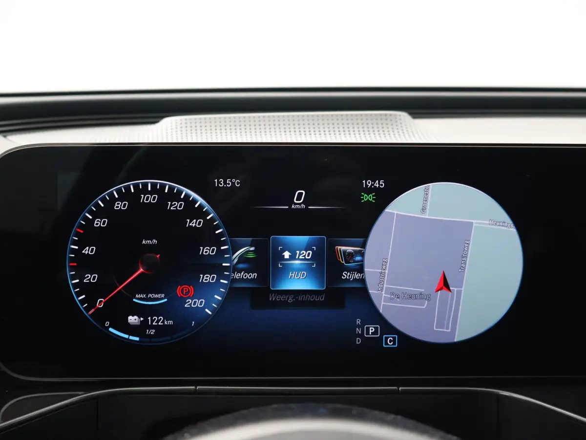 400 4MATIC AMG SPORT 80 kWh + 21 INCH | TREKHAAK | BURMESTER | SCHUIFDAK | HEAD-UP | 360 CAMERA