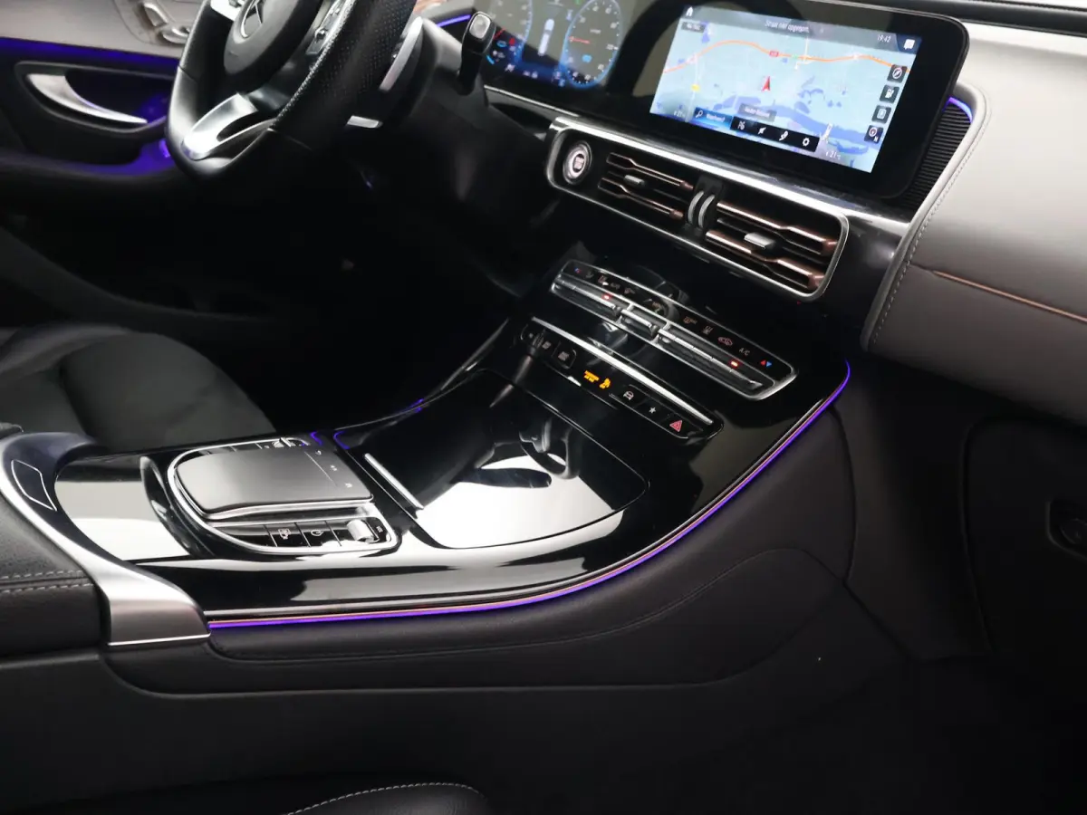 400 4MATIC AMG SPORT 80 kWh + 21 INCH | TREKHAAK | BURMESTER | SCHUIFDAK | HEAD-UP | 360 CAMERA