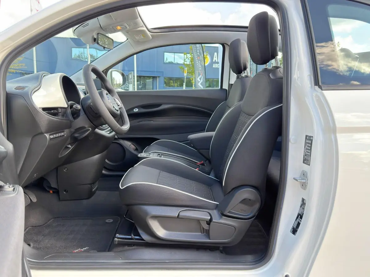 Cabrio Urban 42 kWh | 1 Eig | CarPlay | Cabriolet | BTW | LED | Stoelverwarming | Keyless | Cruise Control | Nieuwstaat !