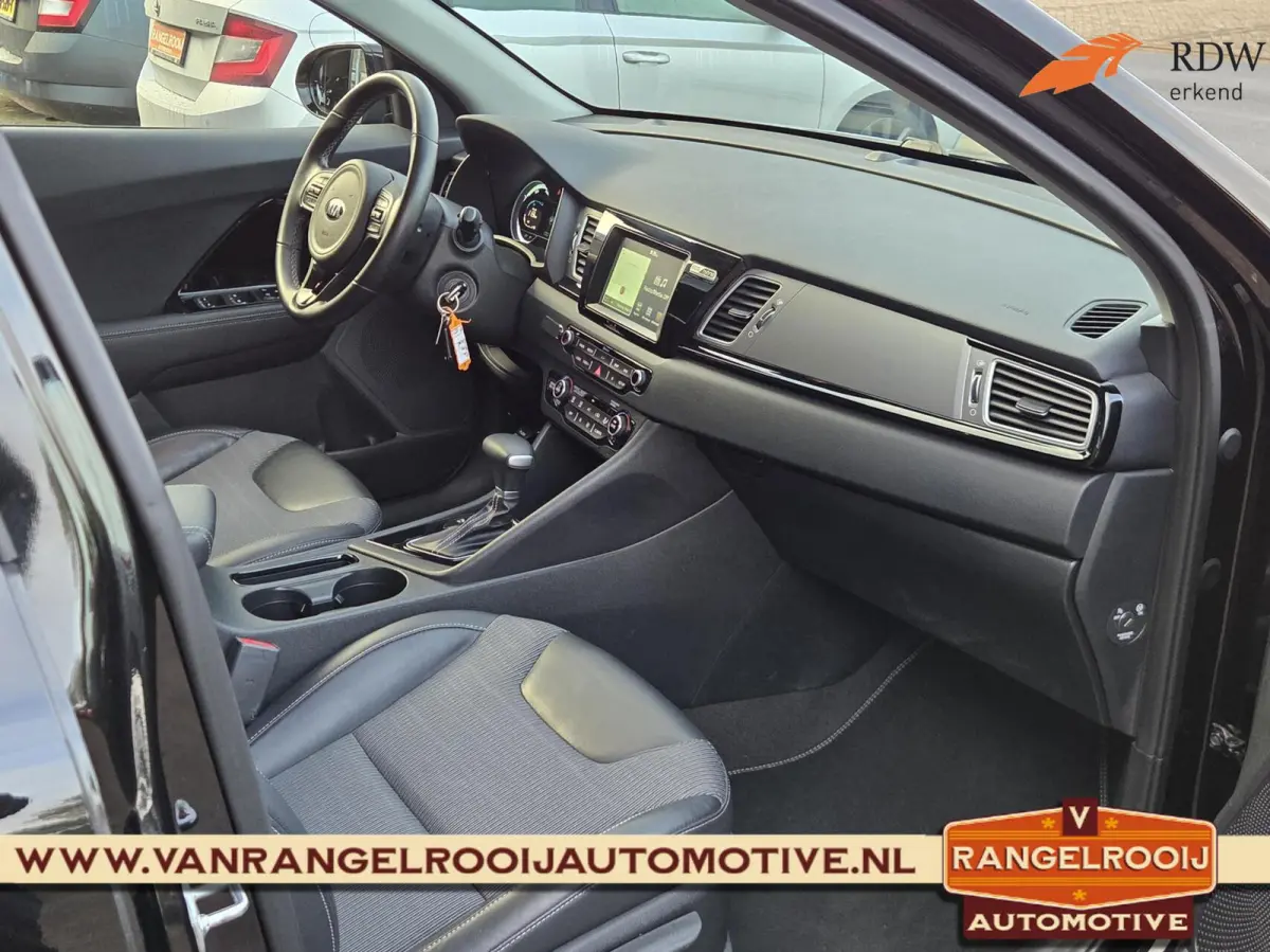 1.6 GDi Hybrid DynamicLine, clima, cruise, camera, carplay, navi