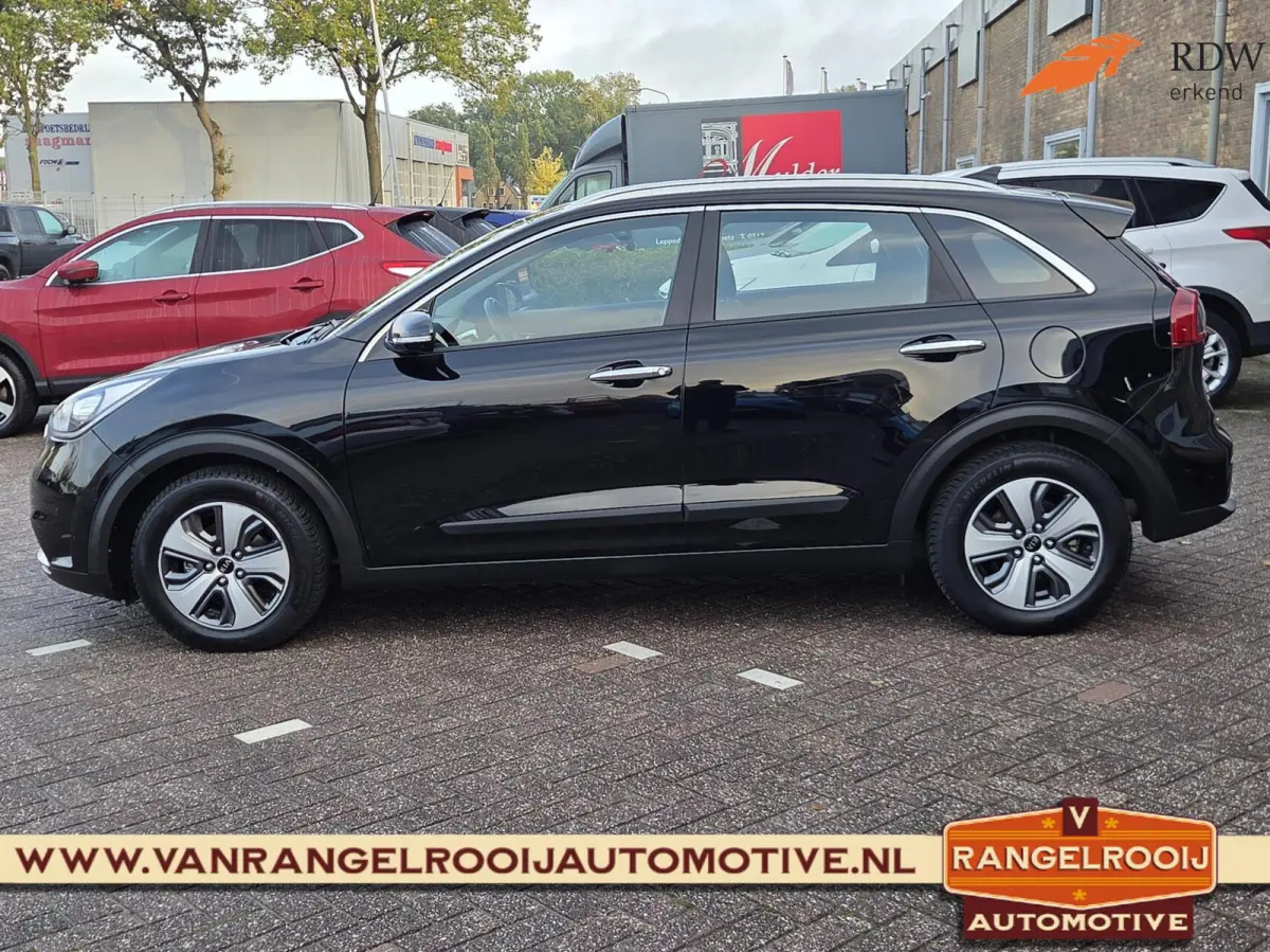 1.6 GDi Hybrid DynamicLine, clima, cruise, camera, carplay, navi