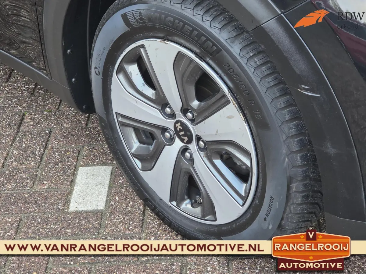 1.6 GDi Hybrid DynamicLine, clima, cruise, camera, carplay, navi