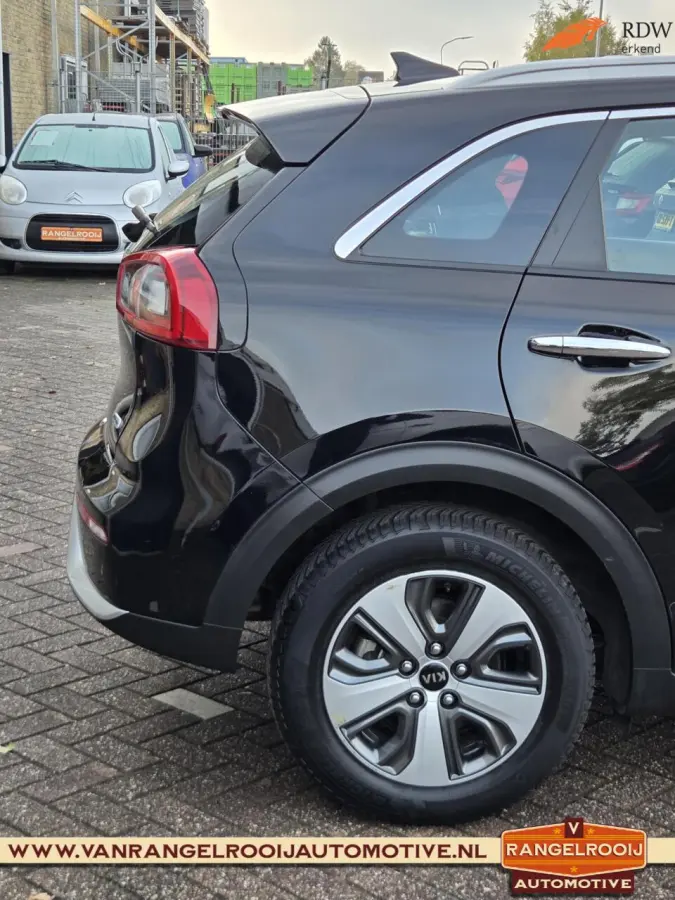1.6 GDi Hybrid DynamicLine, clima, cruise, camera, carplay, navi