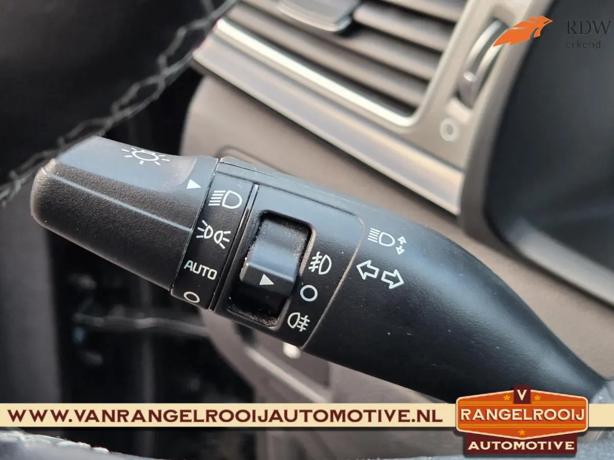 1.6 GDi Hybrid DynamicLine, clima, cruise, camera, carplay, navi