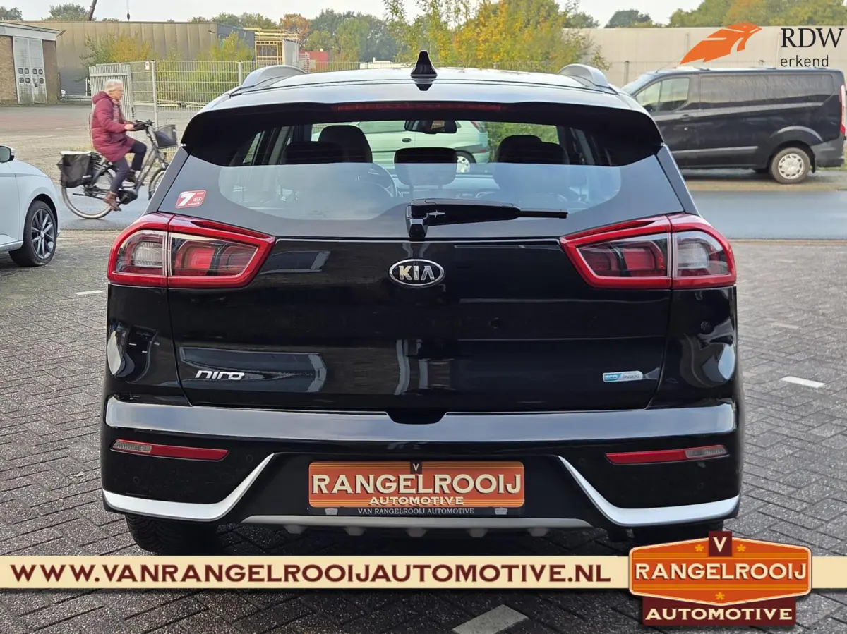 1.6 GDi Hybrid DynamicLine, clima, cruise, camera, carplay, navi
