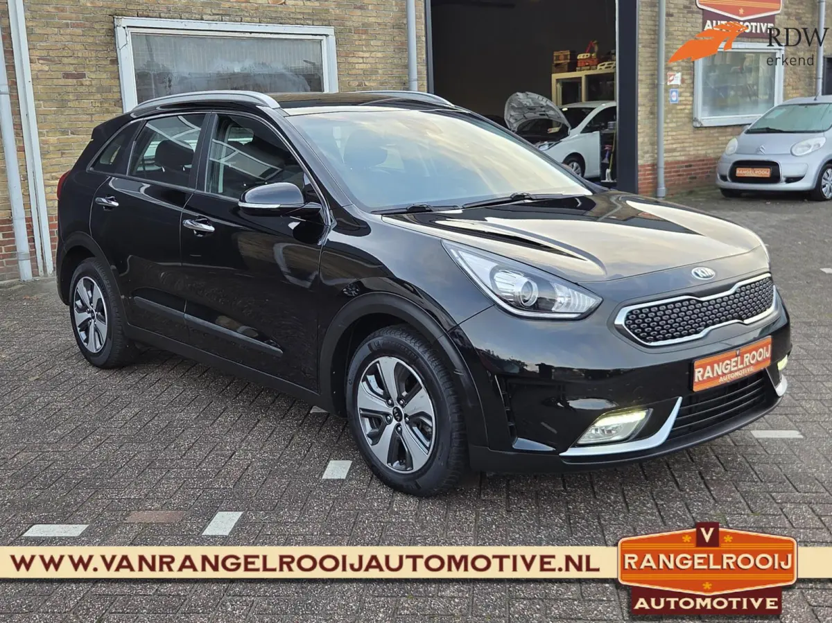 1.6 GDi Hybrid DynamicLine, clima, cruise, camera, carplay, navi