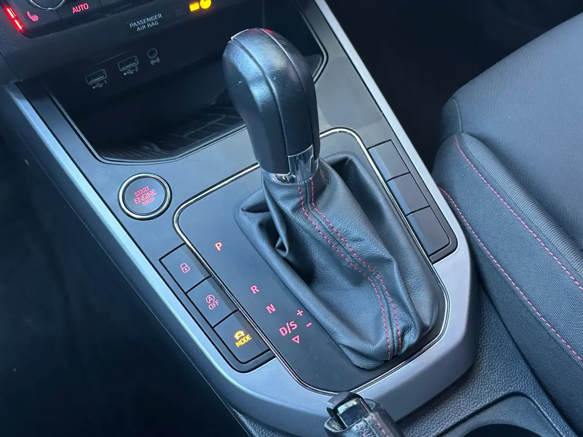 1.0 TSI FR Business Intense Aut Navi Carplay