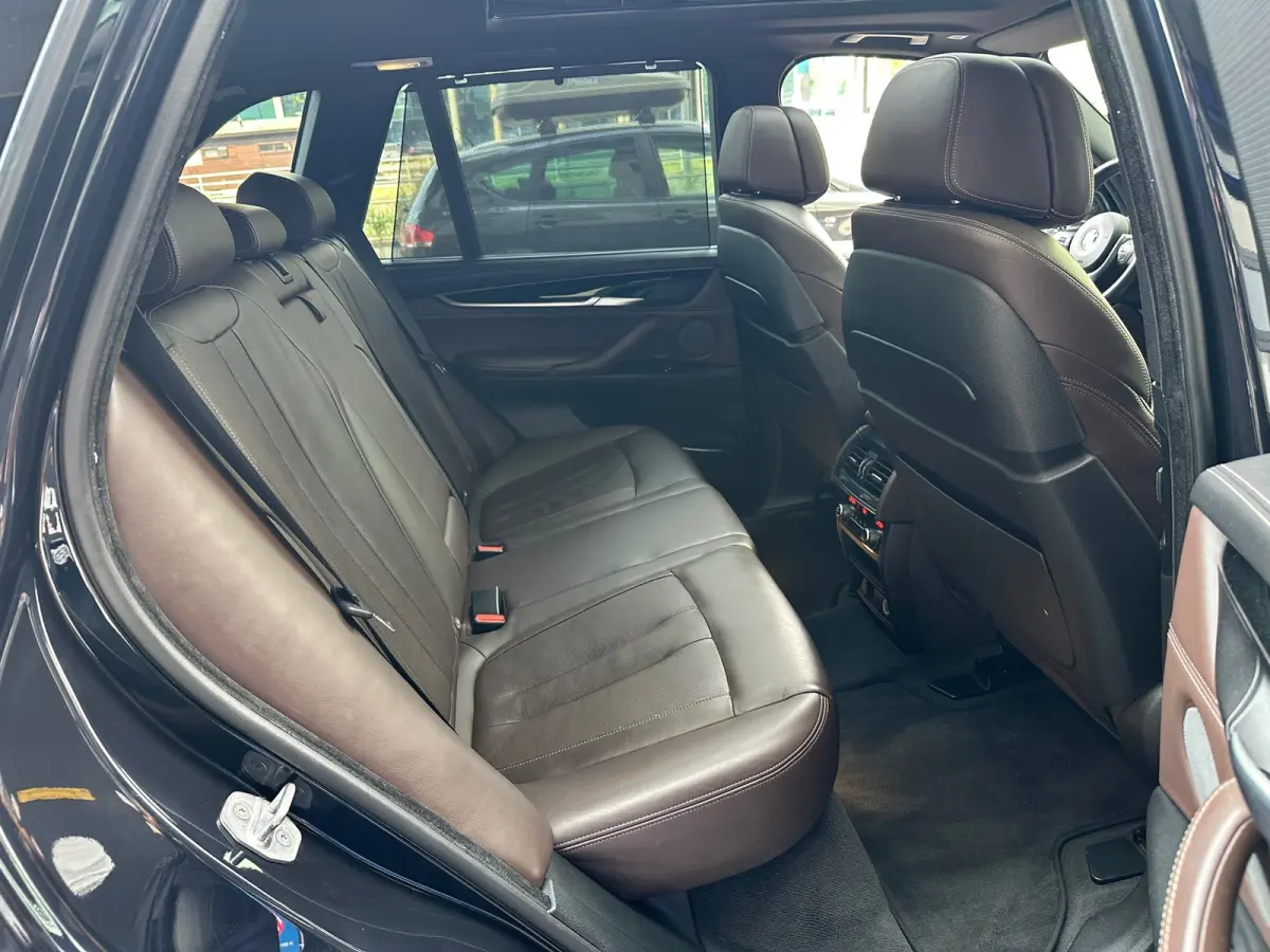 XDrive40e High Executive Aut Leer Navi Camera Pano