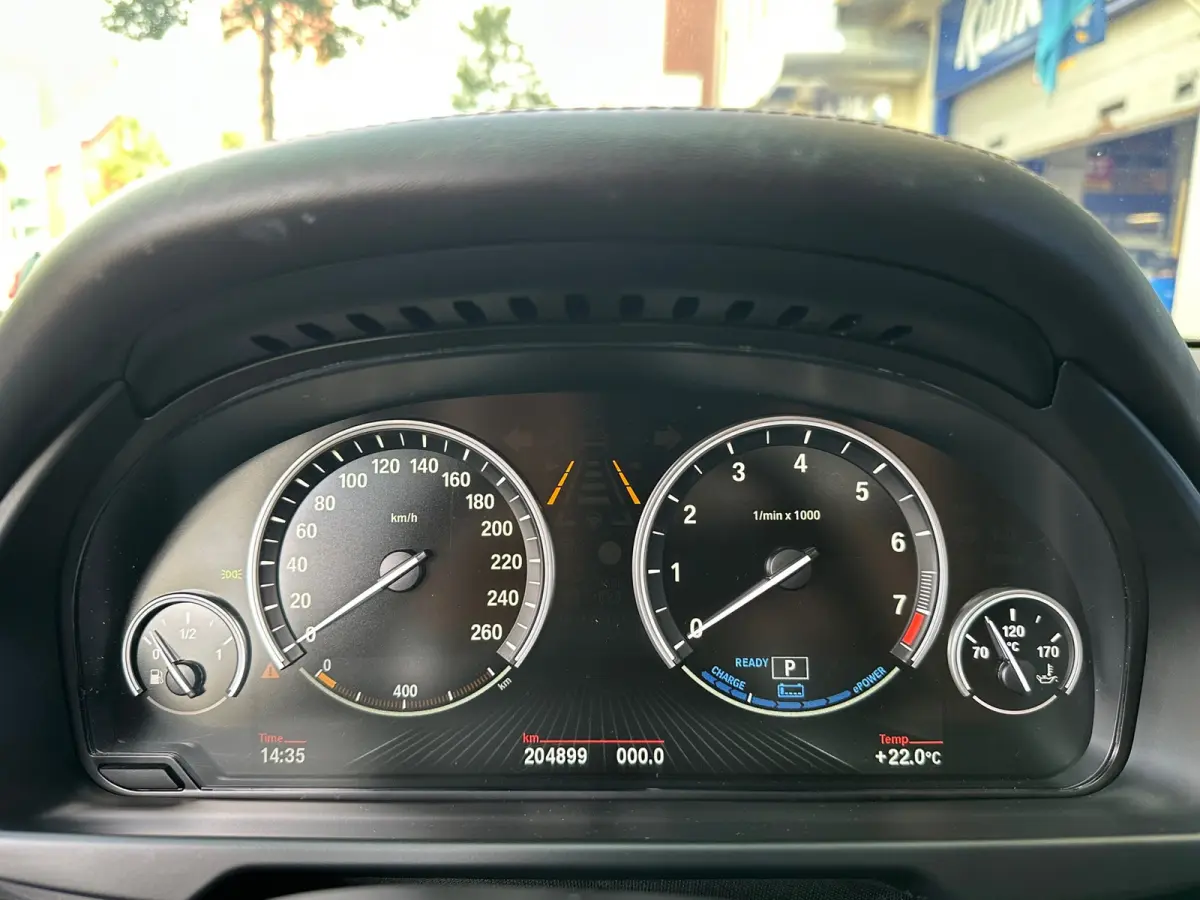 XDrive40e High Executive Aut Leer Navi Camera Pano