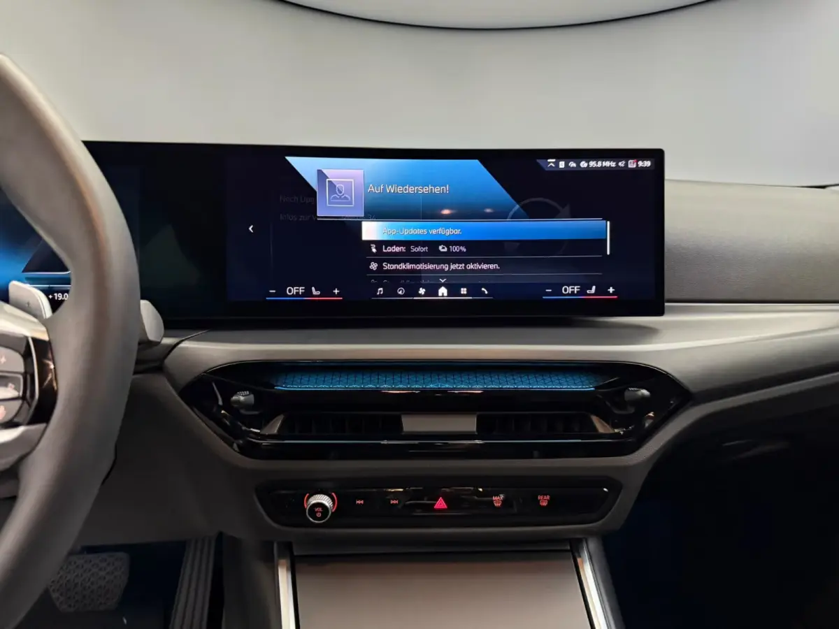 330e ** LED. NAVI+, LEDER, TREKH, SPORTST, ACC, KEYLESS, ALARM, 18-inch LMV ** 1e EIG - UNFALLFREI ** ** INFORMEER OOK NAAR ONZE AANTREKKELIJKE FINANCIAL-LEASE TARIEVEN **