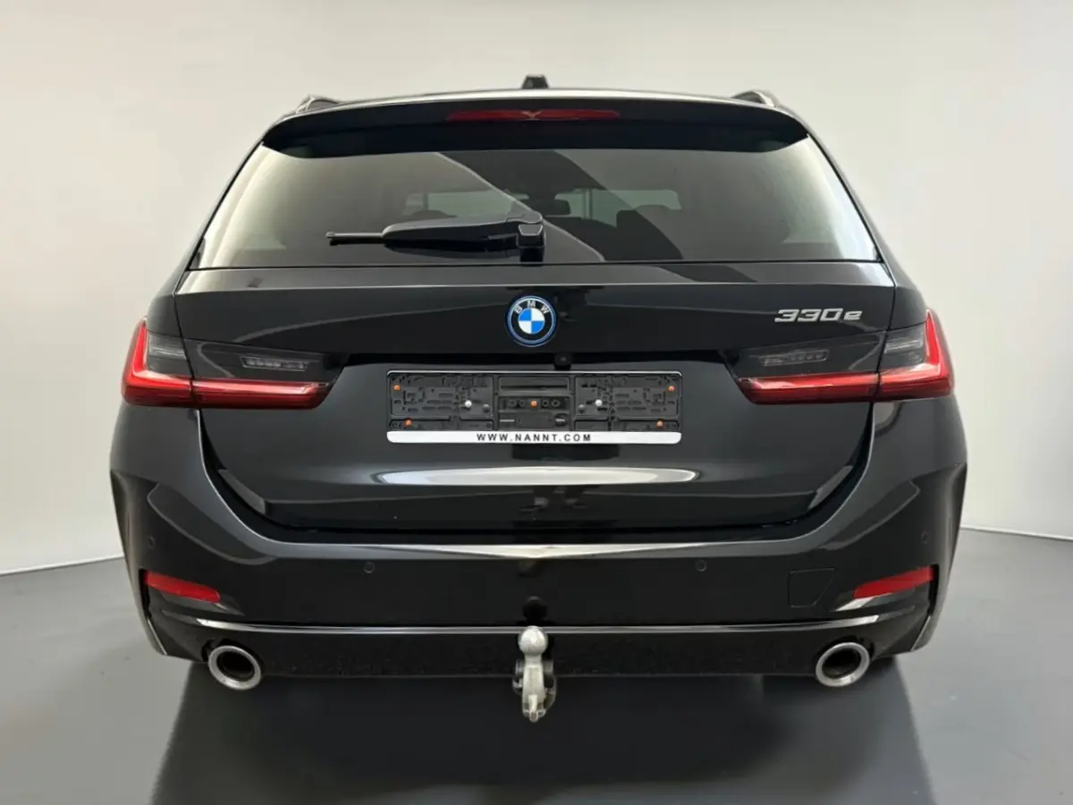 330e ** LED. NAVI+, LEDER, TREKH, SPORTST, ACC, KEYLESS, ALARM, 18-inch LMV ** 1e EIG - UNFALLFREI ** ** INFORMEER OOK NAAR ONZE AANTREKKELIJKE FINANCIAL-LEASE TARIEVEN **
