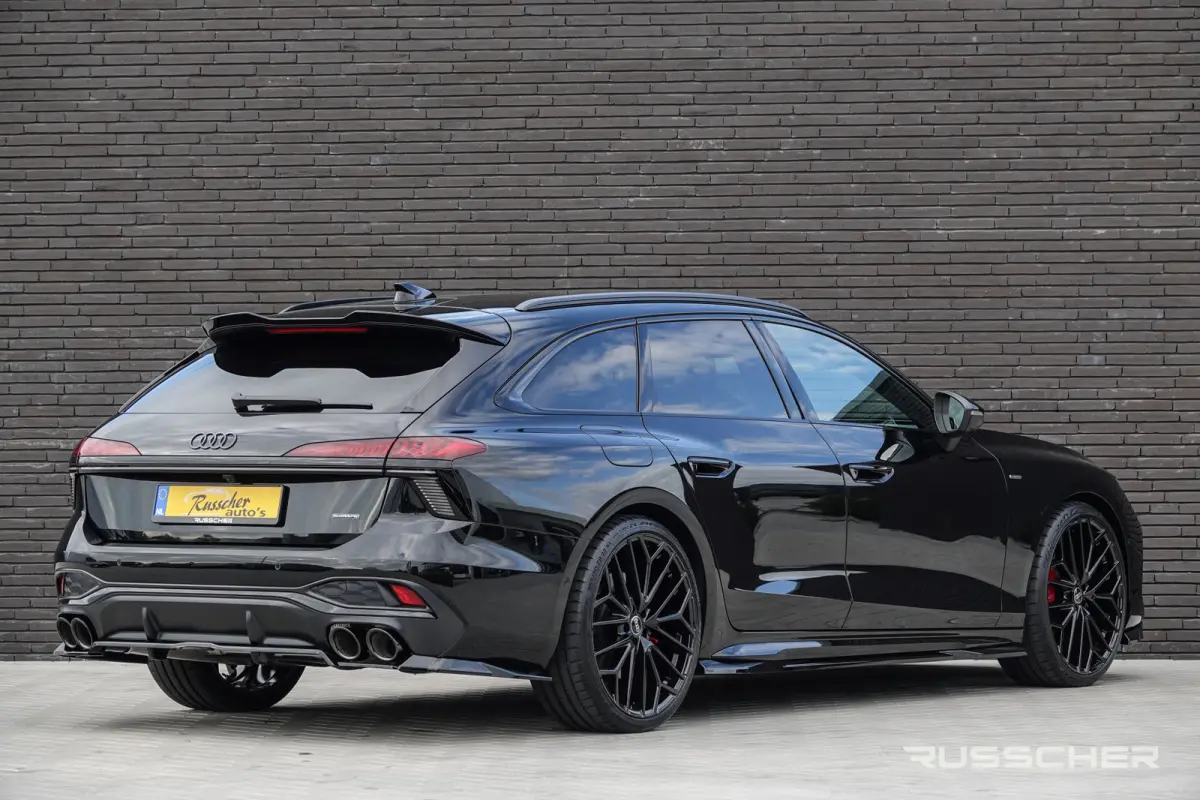 Edition One | 299Pk | quattro | S-Line | Plug-In Hybrid | 360° Camera | Spoiler pack | 22'' |