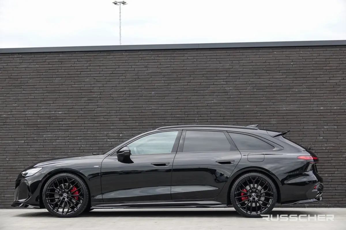Edition One | 299Pk | quattro | S-Line | Plug-In Hybrid | 360° Camera | Spoiler pack | 22'' |