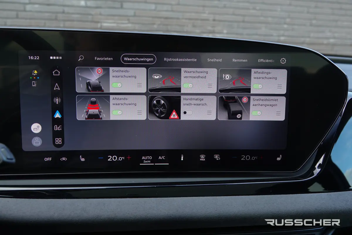 Edition One | 299Pk | quattro | S-Line | Plug-In Hybrid | 360° Camera | Spoiler pack | 22'' |