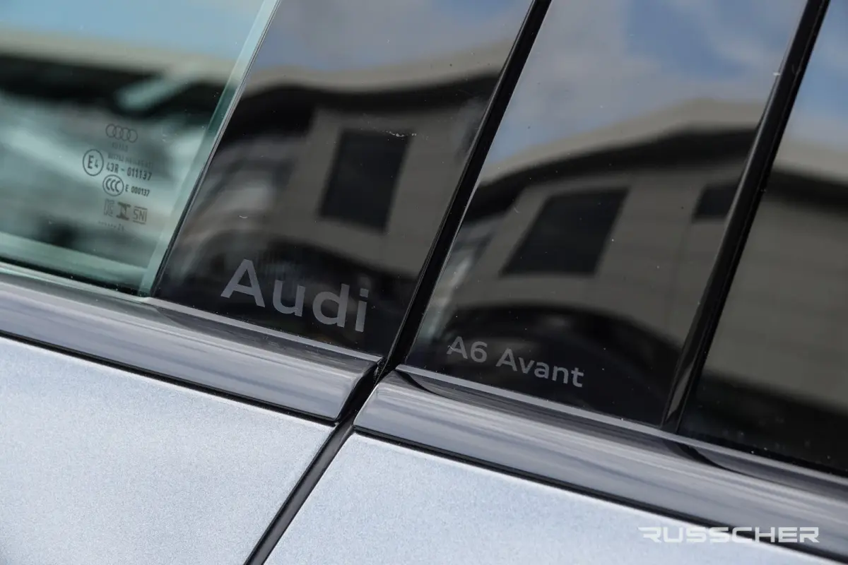 Edition One | e-hybrid 299Pk | quattro | S-Line | Plug-In Hybrid | Panoramadak | 360° Camera | Trekhaak | 21''