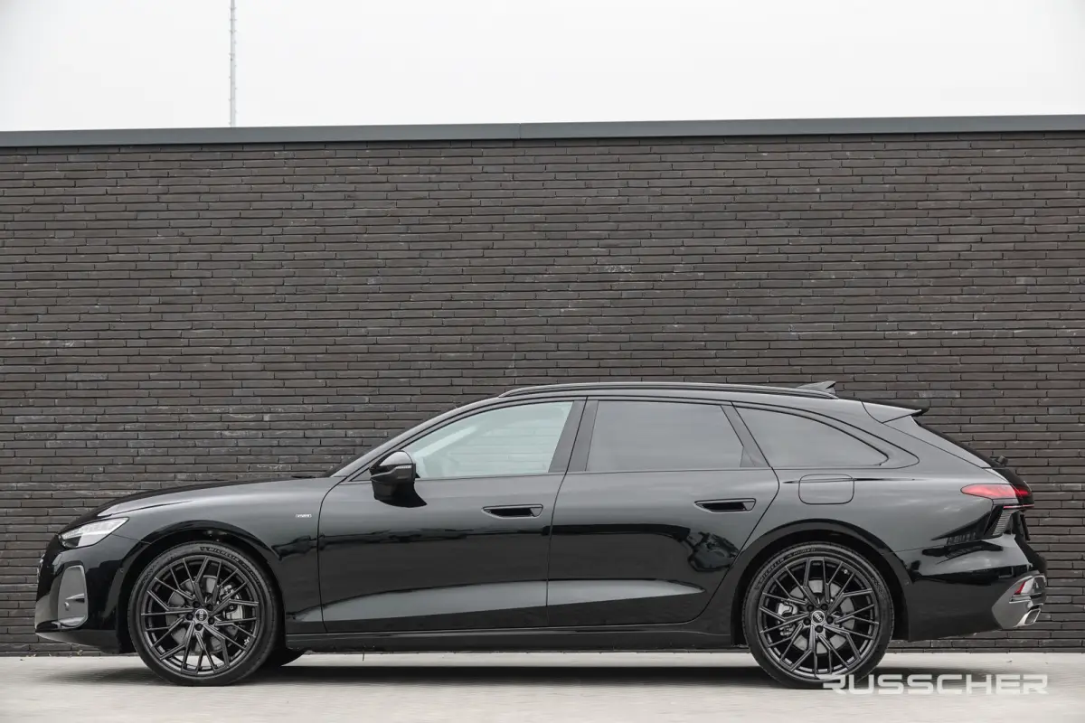 e-hybrid 299Pk | Advanced | Quattro | Plug-in Hybrid | MMI Bijrijdersdisplay | 360° Camera | Leder | 21''