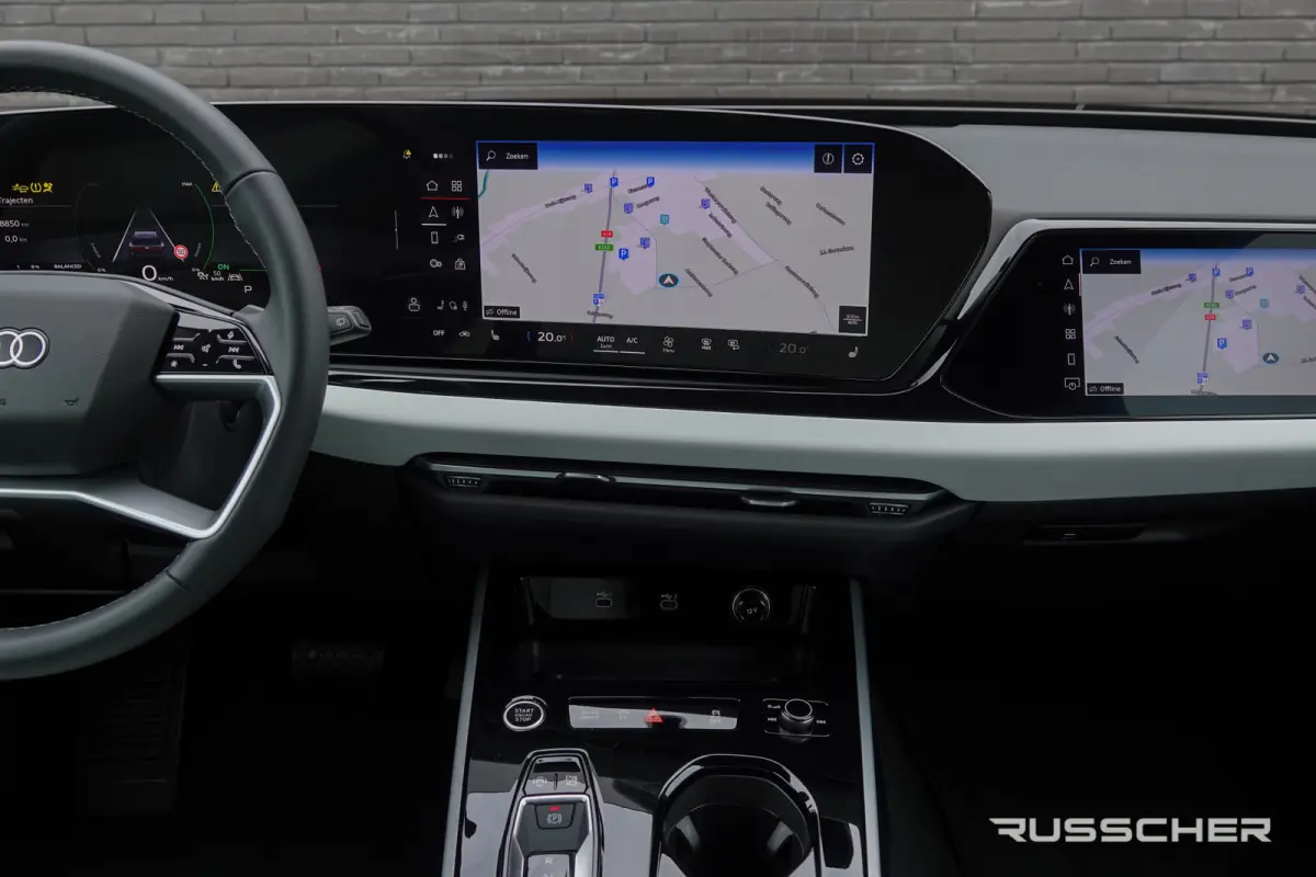 e-hybrid 299Pk | Advanced | Quattro | Plug-in Hybrid | MMI Bijrijdersdisplay | 360° Camera | Leder | 21''