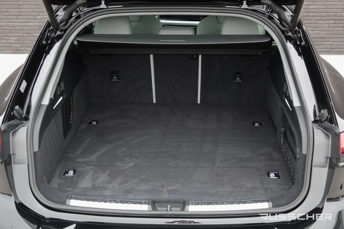 e-hybrid 299Pk | Advanced | Quattro | Plug-in Hybrid | MMI Bijrijdersdisplay | 360° Camera | Leder | 21''