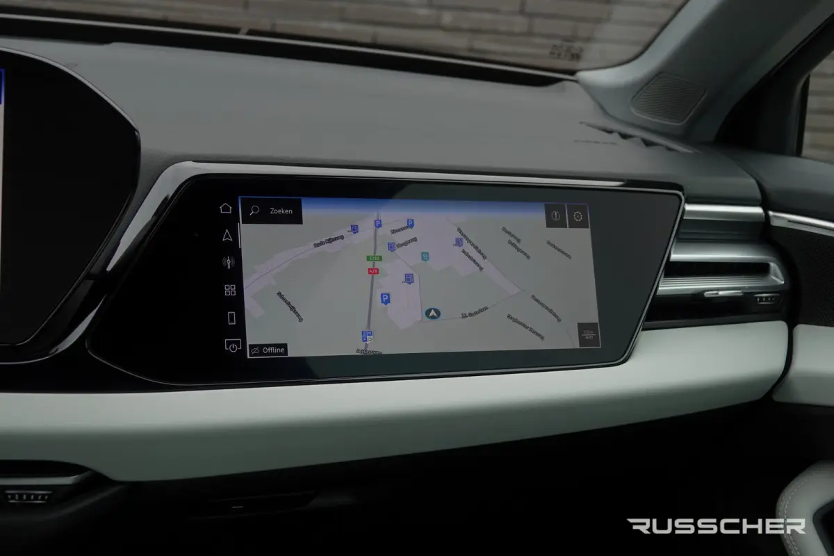e-hybrid 299Pk | Advanced | Quattro | Plug-in Hybrid | MMI Bijrijdersdisplay | 360° Camera | Leder | 21''