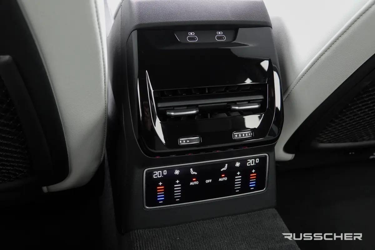 e-hybrid 299Pk | Advanced | Quattro | Plug-in Hybrid | MMI Bijrijdersdisplay | 360° Camera | Leder | 21''