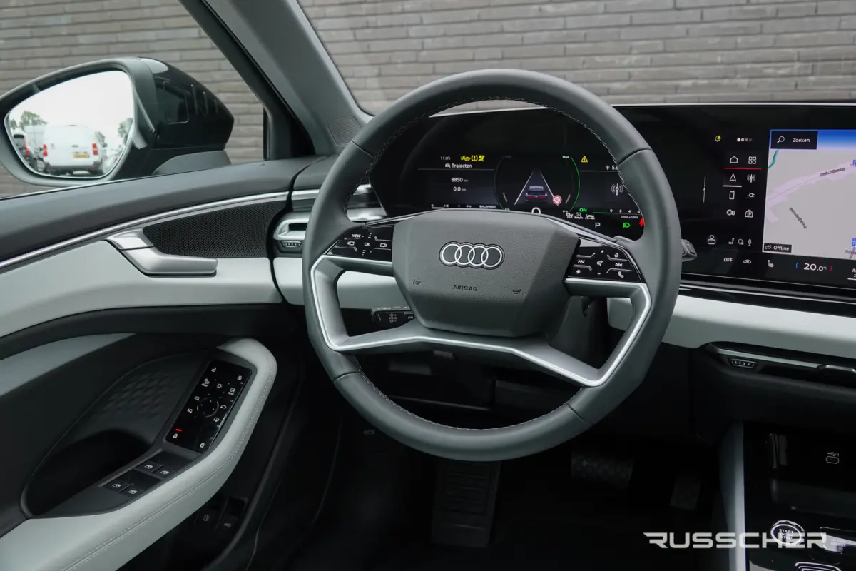 e-hybrid 299Pk | Advanced | Quattro | Plug-in Hybrid | MMI Bijrijdersdisplay | 360° Camera | Leder | 21''