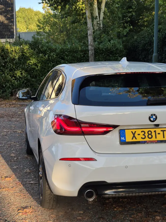 High Executive Achteruitrijcamera Cruise Navigatie CarPlay LM Velgen Sport stoelen