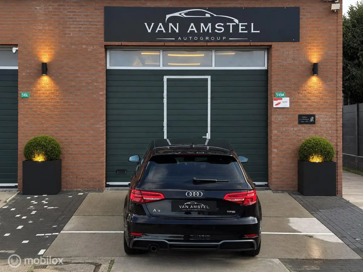 1.0 TFSI Sport S Line Edition