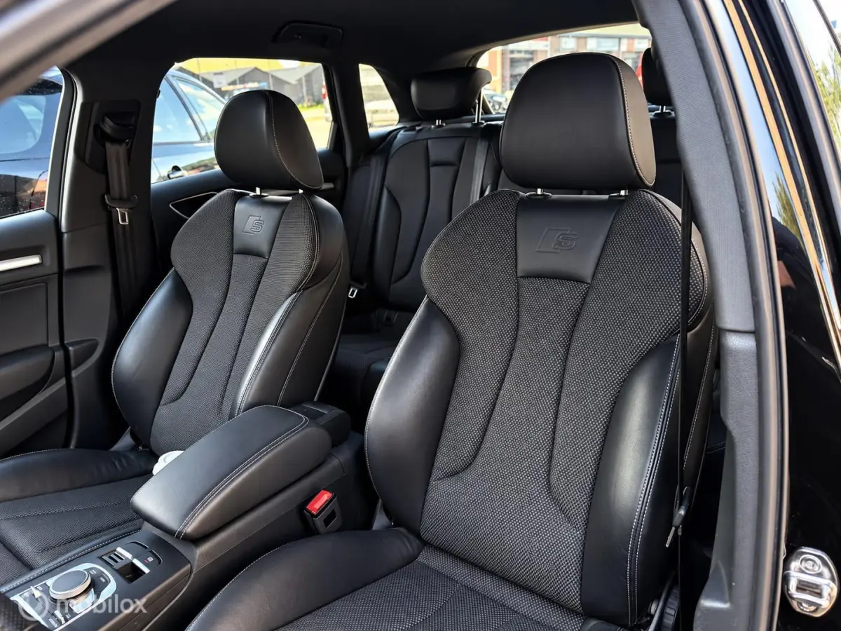 1.0 TFSI Sport S Line Edition