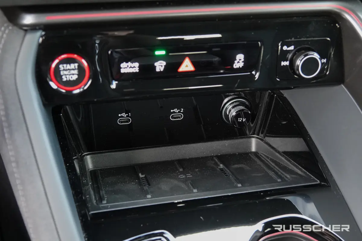 e-hybrid 367Pk | Quattro | S-Line | Panoramadak | Bang&Olufsen | 360° Camera | Trekhaak | 21''